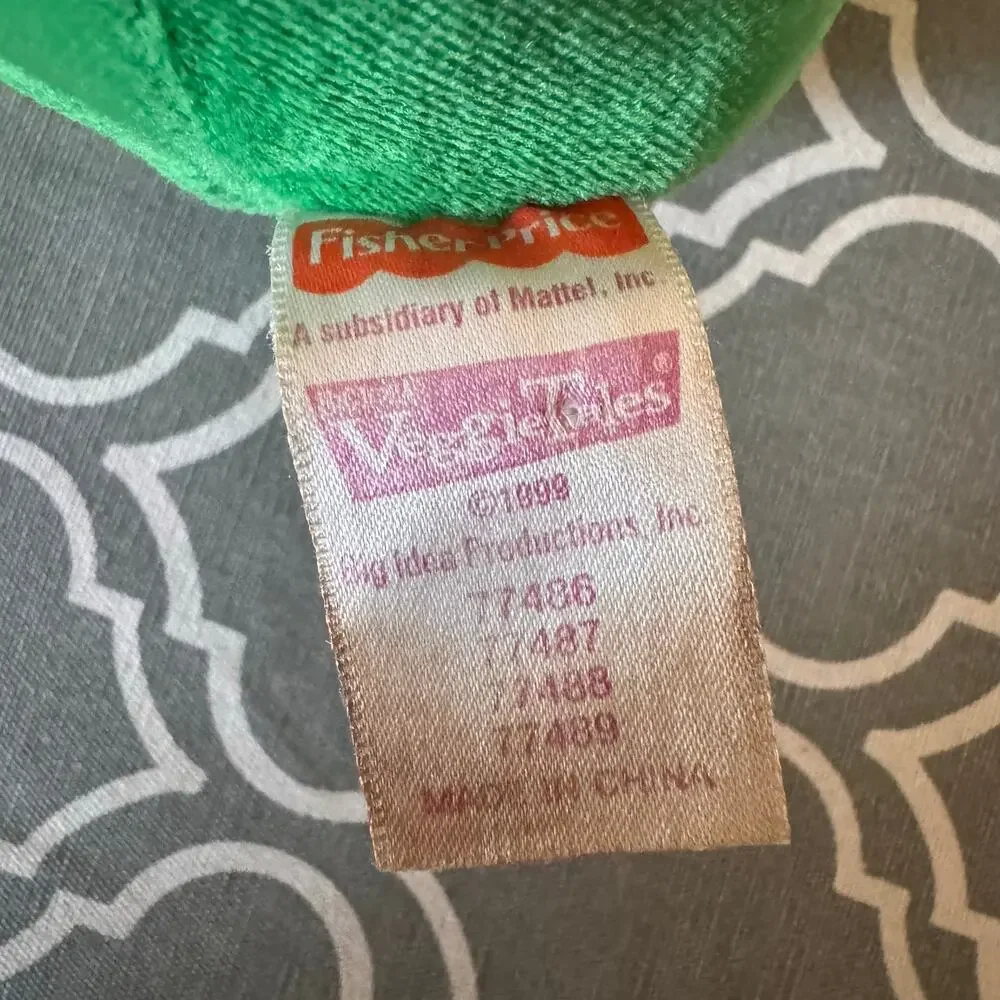 VTG Fisher Price Veggie Tales Larry The Cucumber 1999 Plush Toy 9